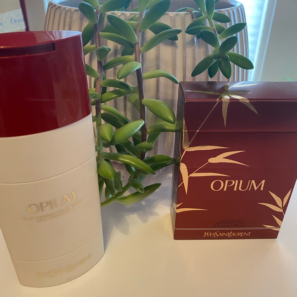 Yves Saint Laurent Opium Red and White Set